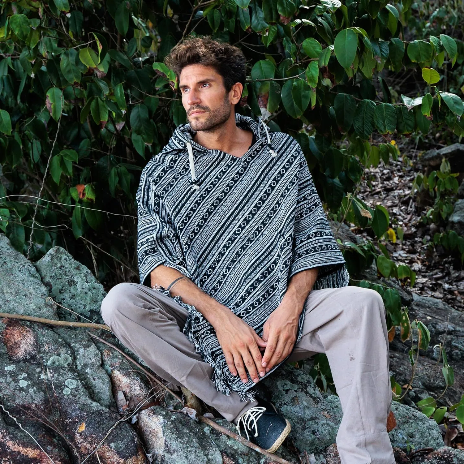 virblatt - Poncho Men | 100% Cotton | Mexican Poncho Men Baja Hoodie |Big Hood| Winter Pancho Warm Hooded Poncho Cape
